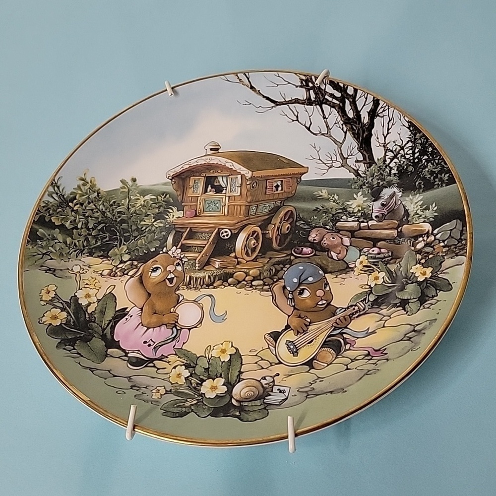 Limited Edition 7500 PenDelfin Caravan by Doreen Noel Roberts Plate